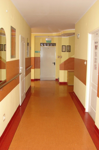 korytarz w  budynku Dworku